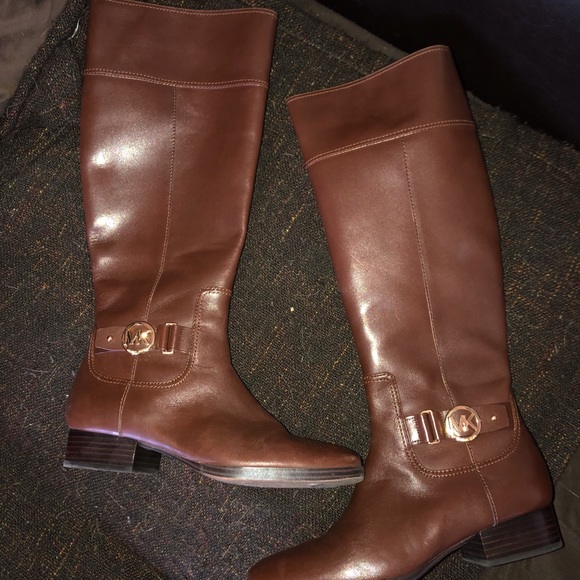 Michael Kors Boots 👢 - Picture 1 of 1